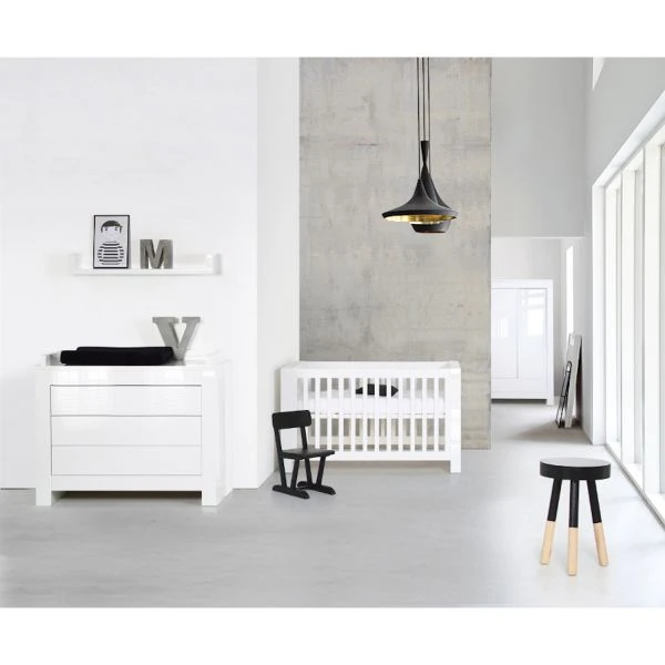 Kidsmill Alaska Hoogglans Commode Wit Kidsmill Alaska Hoogglans Commode Wit -Babyseries Winkel alaska sfeer 2015 2 1 1.1 2 d90a
