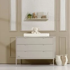 Kidsmill Amy Commode Breed Oatmeal -Babyseries Winkel amy oatmeal sfeer bw def lichter 2 5802