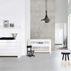 Kidsmill Alaska Hoogglans Commode Wit 4 Kidsmill Alaska Hoogglans Commode Wit -Babyseries Winkel babykamer alaska wit hoogglans 4 1 1 3 e9be