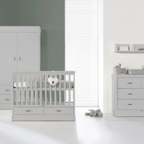 Kidsmill Newport Babykamer Grijs | Bed 60 x 120 cm + Commode Kidsmill Newport Babykamer Grijs | Bed 60 X 120 Cm + Commode -Babyseries Winkel babykamer newport grijs ledikant commode 1 830e