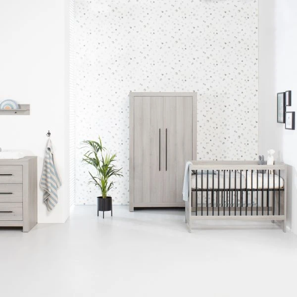 Europe Baby Vittoria Babykamer Grijs / Zwart | Bed 60 x 120 cm + Commode Europe Baby Vittoria Babykamer Grijs / Zwart | Bed 60 X 120 Cm + Commode -Babyseries Winkel basicline vittoria babykamer grijs zwart sfeer 1 2b18