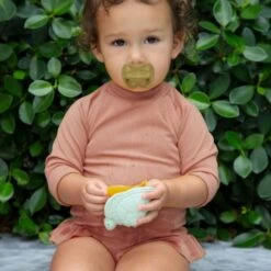 Hevea Whale & Turtle Badspeeltjes Frosty White / Sage 4 Hevea Whale & Turtle Badspeeltjes Frosty White / Sage -Babyseries Winkel hevea lifestyle upcycled turtle 5710087430311 1 b063