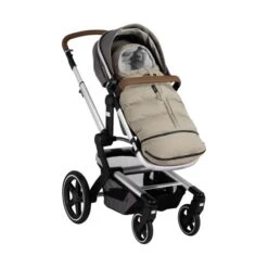 Joolz Uni Puffer Voetenzak Taupe -Babyseries Winkel joolz puffer footmuff taupe 2 1873