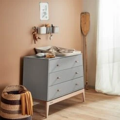 Leander Luna Commode Grey / Oak -Babyseries Winkel leander luna commode grey oak sfeer d4b5